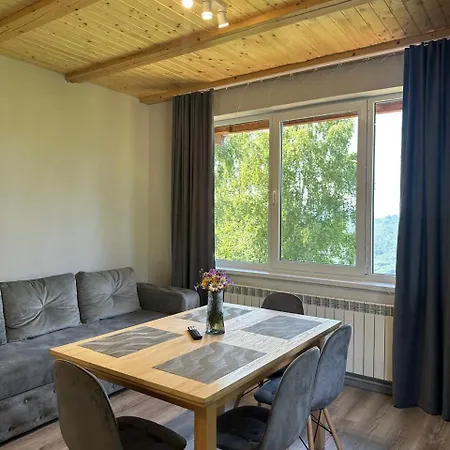 Vista Krasiya Apartment Vyshka